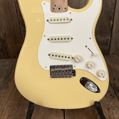 Fender CS Stratocaster Loaded Body image 1