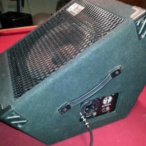 SWR Bass Monitor 12 Angeled Bass Cabinet with Tweeter
