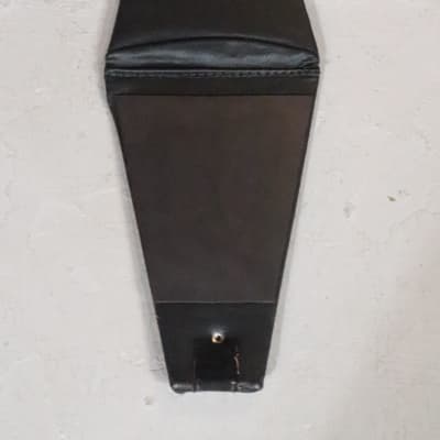 Regal Tip Brush Wallet image 3