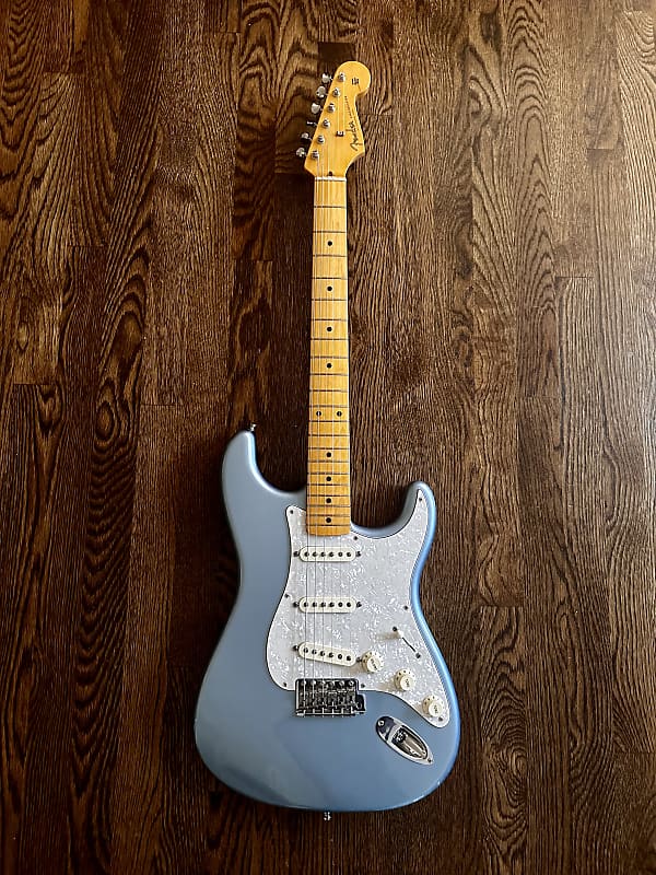 Fender American Vintage '57 Stratocaster 2000 - 2010 - Ice Blue Metallic image 1