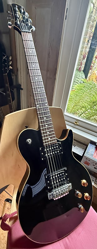 Line 6 JTV-59 James Tyler Variax Modeling Electric Guitar Black