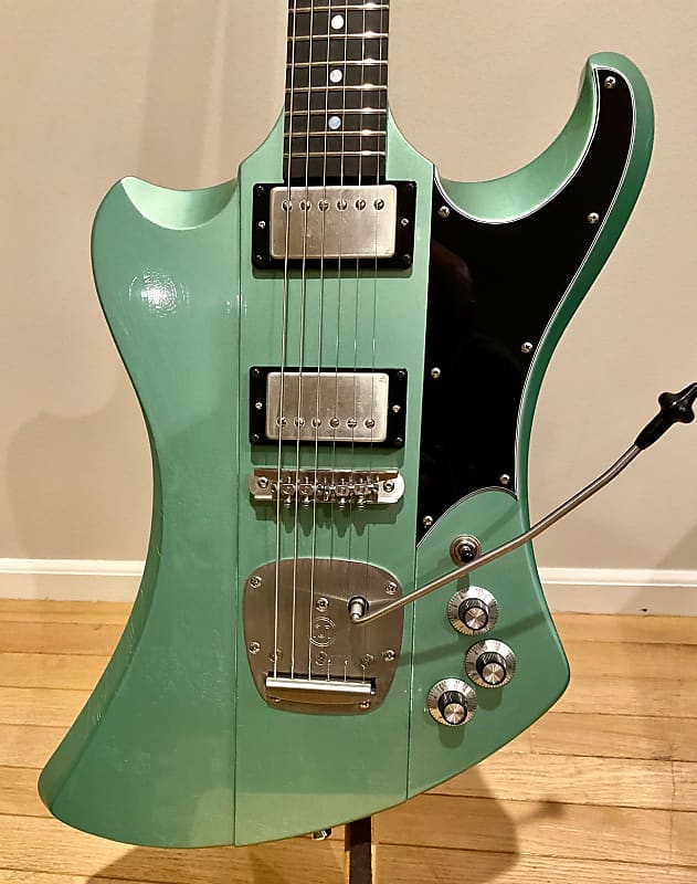 Shelton Solar Arrow Lightly Aged Inverness green Lacquer 2022 - Gloss Lacquer Lightly Aged image 1