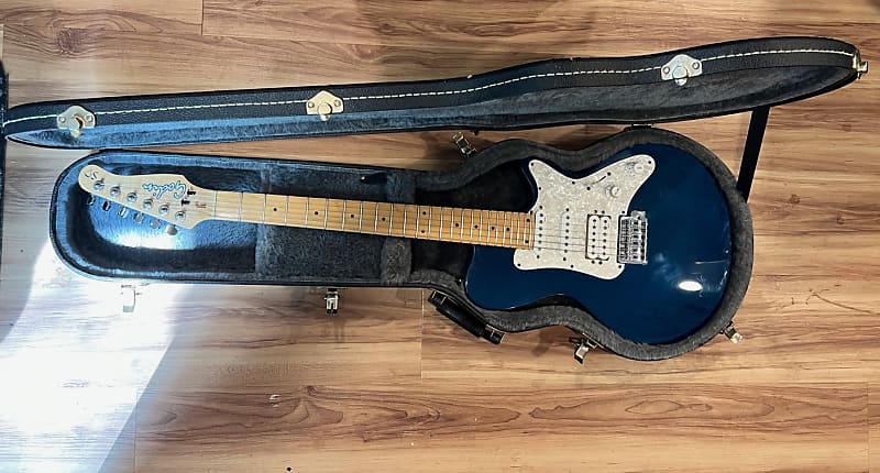 Godin SD 24 1998 - Blue | Reverb Godin SD 24 1998 - Blue | Reverb