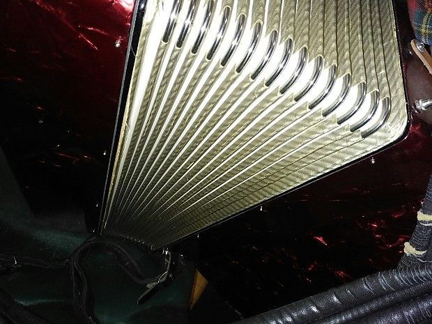 Traviata accordion deals