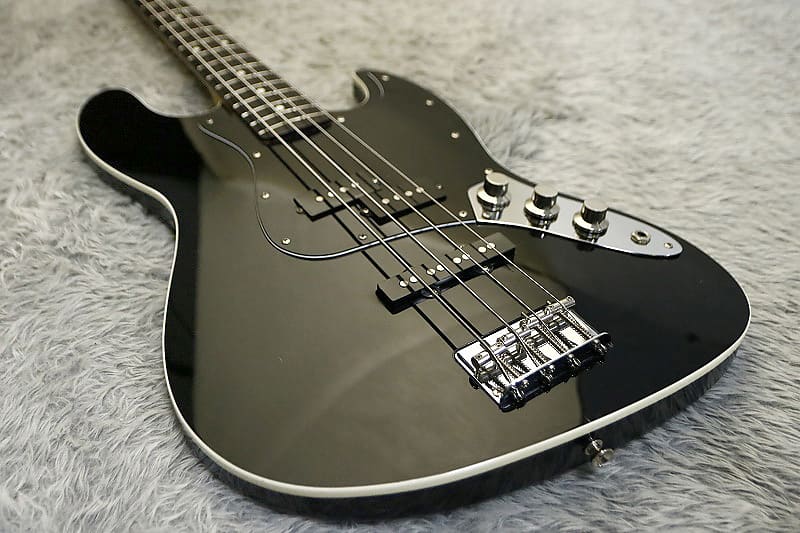 Fender Japan Aerodyne Jazz Bass AJB Black Binding body Crafted in