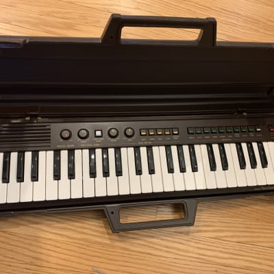 Yamaha PS-3 Portasound Keyboard Synthesizer image 13