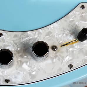 FREE SHIP! FENDER 69 TELECASTER THINLINE + OHSC Rare Daphne Blue F-Hole 7 Pound Tele Guitar image 9