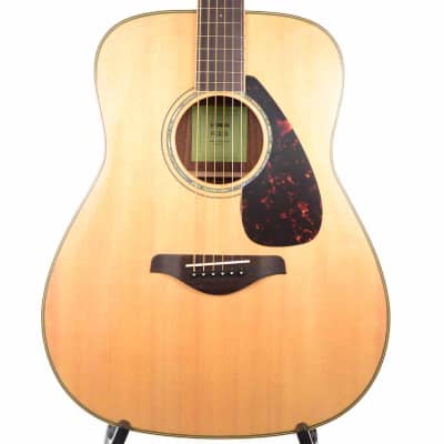 Yamaha FG750S Solid Sitka Spruce Top / Sycamore Bottom