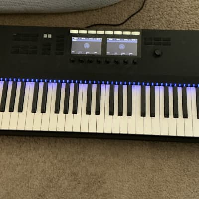 Native Instruments Komplete Kontrol S88 MK2 - Gearspace