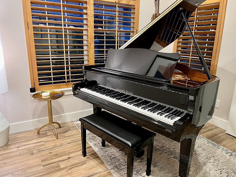 Like New Black High-Gloss Baby Grand Piano: Johannes Seiler GS-150 with Dampp-Chaser Piano Life Saver System installed! image 1