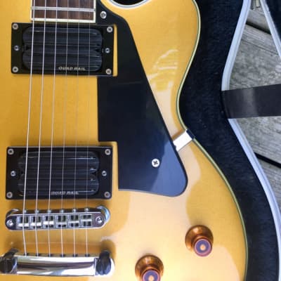 RARE Fender Squier M-77 M77 Goldtop Les Paul Singlecut style electric guitar w/ Gator case image 5