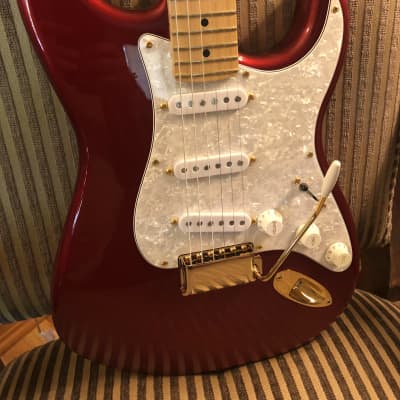 Fender Stratocaster 2012 - Candy Apple Red image 2