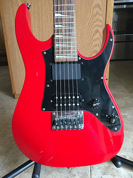 Ibanez Gio Mikro with built in Amp!
