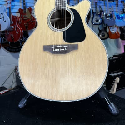 TAKAMINE GN51CELH-NAT Guitare electro acoustique Gaucher format NEX