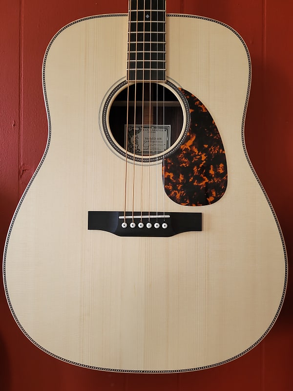 Best acoustic deals guitar for bluegrass