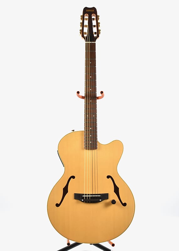 YAMAHA　AEX500N Yamaha Yamaha AEX 500N (Chet Atkins clone) Nylon String