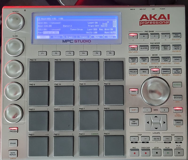 Akai MPC Studio Music Production Controller V1 | Reverb Canada