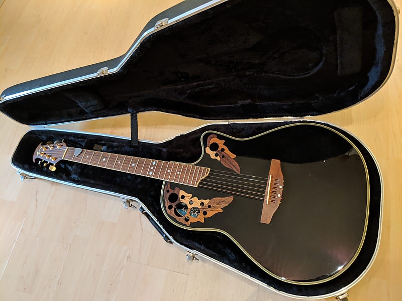 Ovation Celebrity Deluxe CS-268 black incl Hardcase | Reverb