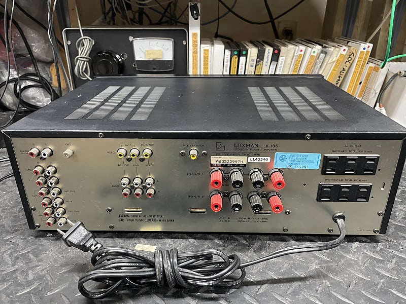 LUXMAN LV-105 TUBE/MOSFET integrated amplifier w/phono stage