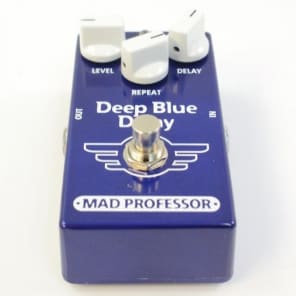 【最終値下】MAD PROFESSOR Deep Blue Delay クローン Mad Professor Deep Blue Delay pedal - Macdaddy Music