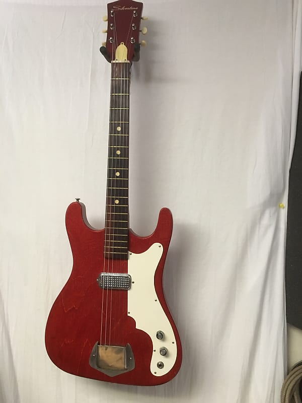 Silvertone 1410 1962/63 cherry Red electric guitar