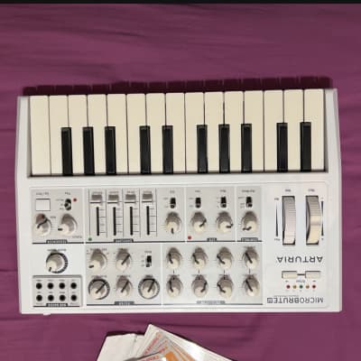 Arturia Microbrute SE 25-Key Synthesizer image 2