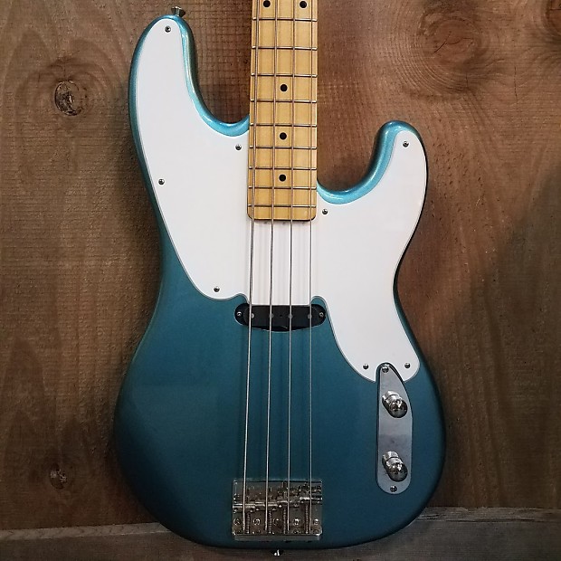 Squier Classic Vibe 's Precision Bass Lake Placid Blue