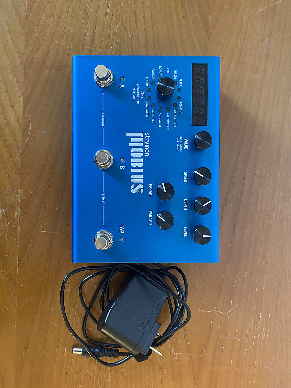 Strymon Mobius