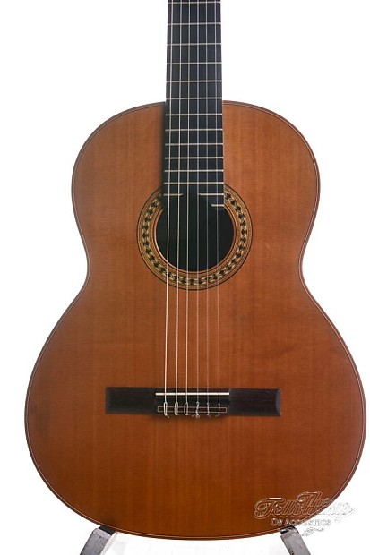 George lowden shop classical guitar