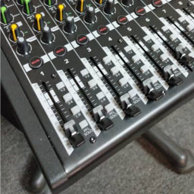 Mackie ProFX16v3 16-Channel Sound Reinforcement Mixer with Built-In FX (Used Unit) image 4