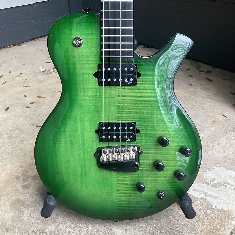 Parker Pm 24 emerald Green Flame Top hornet single cut piezo electric guitar  - Emerald Green Flame image 1