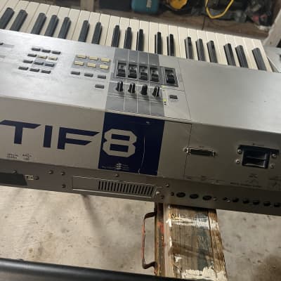 Yamaha Motif 8 Production Synthesizer 2000s - Gray