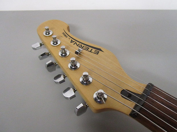 Eterna by Yamaha ET112 Electric Guitar