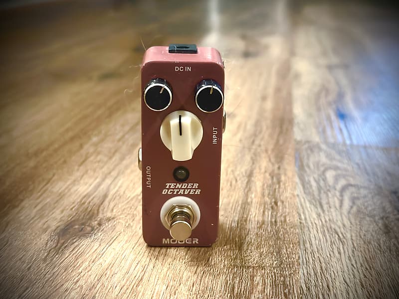 Mooer Tender Octaver
