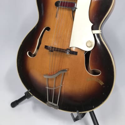 Hoyer archtop guitar 1950s with Dearmond Rythm Chief - carved top and bottom - German vintage image 5