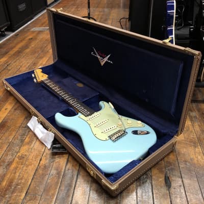 Fender Custom Shop Limited Edition '59 Stratocaster Journeyman Relic Super Faded Aged Daphne Blue w/Hard Case image 9