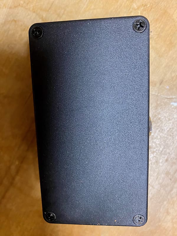Lovepedal Super Six Grey Ghost　オーバードライブ Lovepedal SUPER SIX GREY GHOST Flat Mids mod」 レビュー
