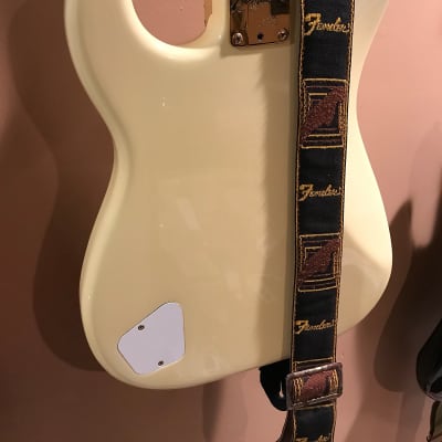 Fender Stratocaster Gold Elite 1983 Off white image 5