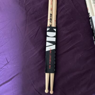 Vic Firth American Sound 5B Hickory Wood Tip Drum Sticks 2010s - Natural