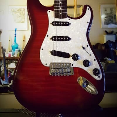 1994 Fender Japan Vintage Stratocaster Foto Flame guitar, V maple 