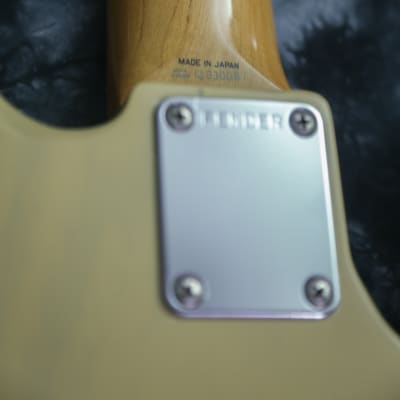 Fender Custom Shop Jazz Bass Fretless Swamp Ash Body Left Handed  Made in Japan image 8