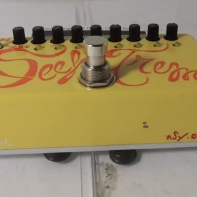 Zvex Seek Trem tremolo effect pedal hand painted = lifetime warranty image 2