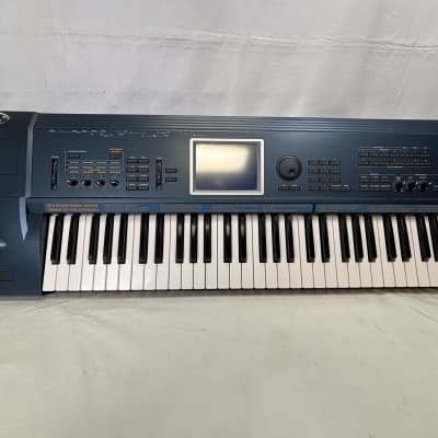 Korg Triton Extreme 61-Key 120-Voice Polyphonic Workstation 2005 - 2009 - Black