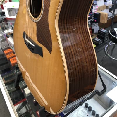 Taylor 818e Sitka Spuce Top Indian Rosewood Back & Sides with Western Floral Hardshell Case - Rep Sample, Mint image 5