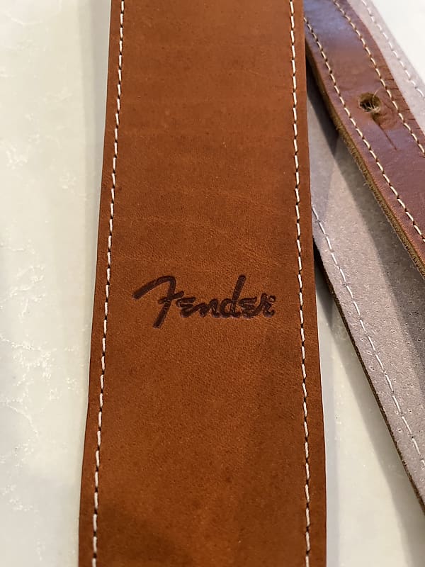 FENDER BALL GLOVE LEATHER STRAP, BROWN