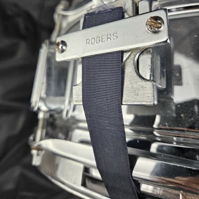 Rogers R380 5.5x14 Snare Drum 1960s-1970s - Chrome image 9