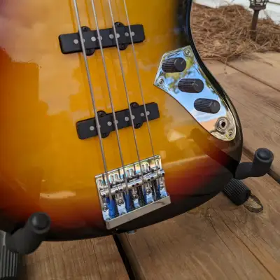 Tokai Jazz Sound Fretless Bass 1984 Sunburst image 2