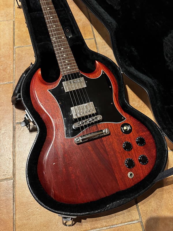 Gibson SG Faded チェリー Gibson SG Faded 2017 T - Worn Cherry with Soft Case | Sweetwater