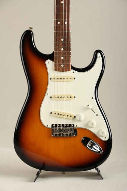 Fender American Vintage 62 Stratocaster 3 Color Sunburst