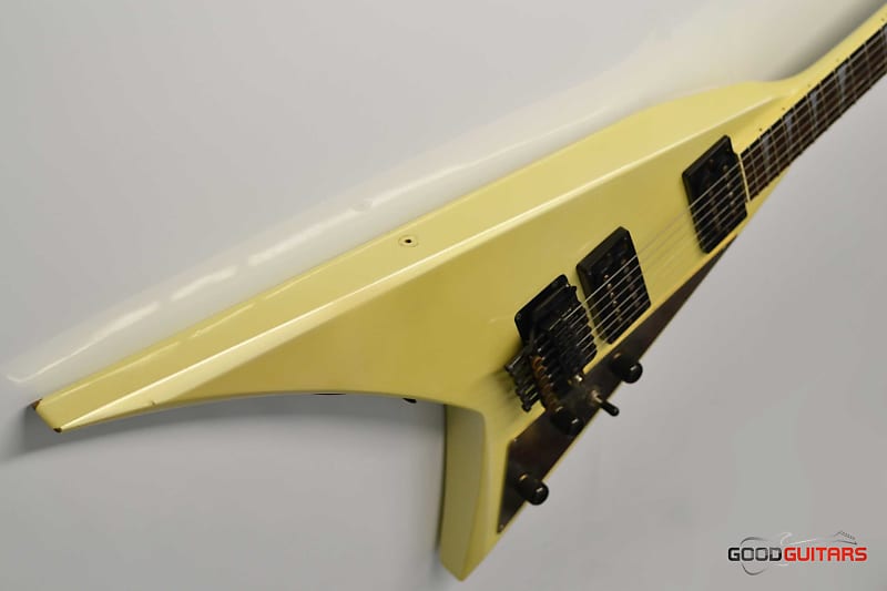 FERNANDES JS-110 ランディV FERNANDES JS-110 ランディV